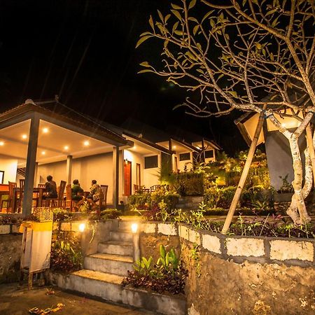 Singgahan Bungalow By Ecommerceloka Toyapakeh Exterior foto